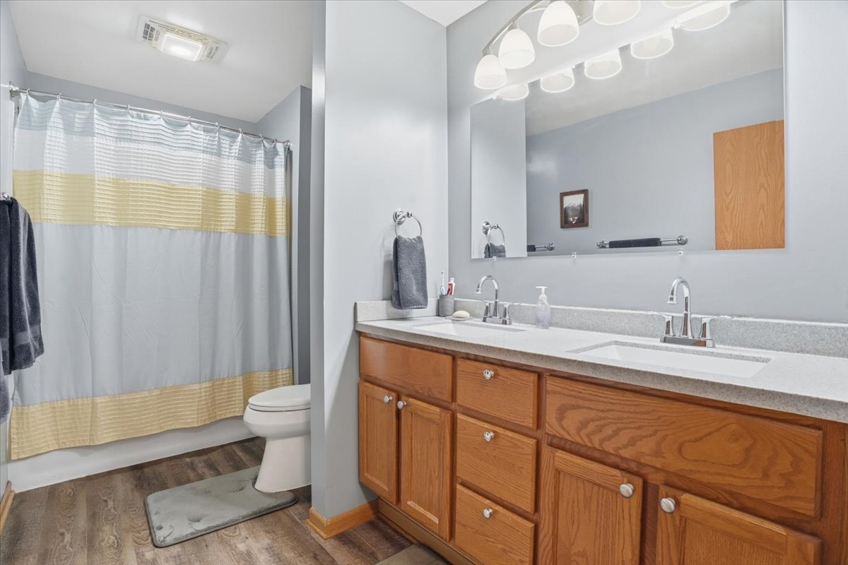 38546 N Pine Avenue, Beach Park, IL 60099