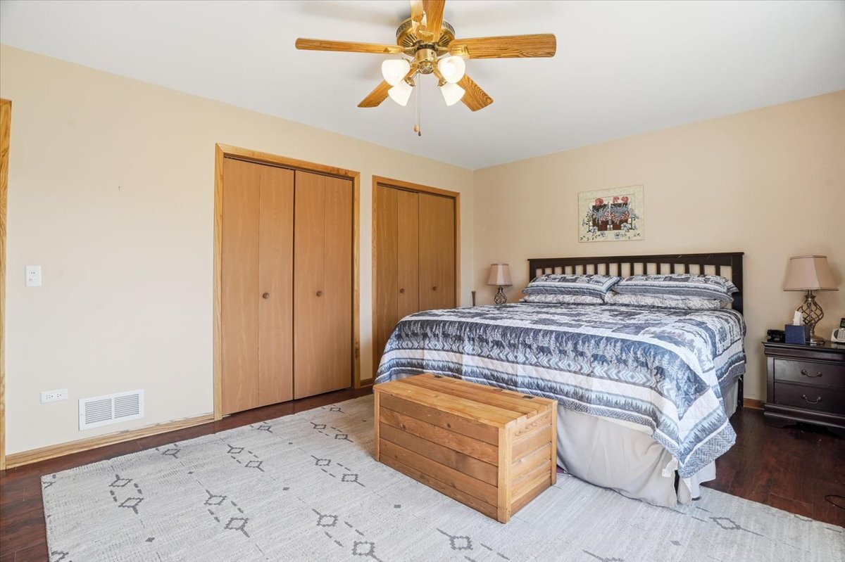 38546 N Pine Avenue, Beach Park, IL 60099