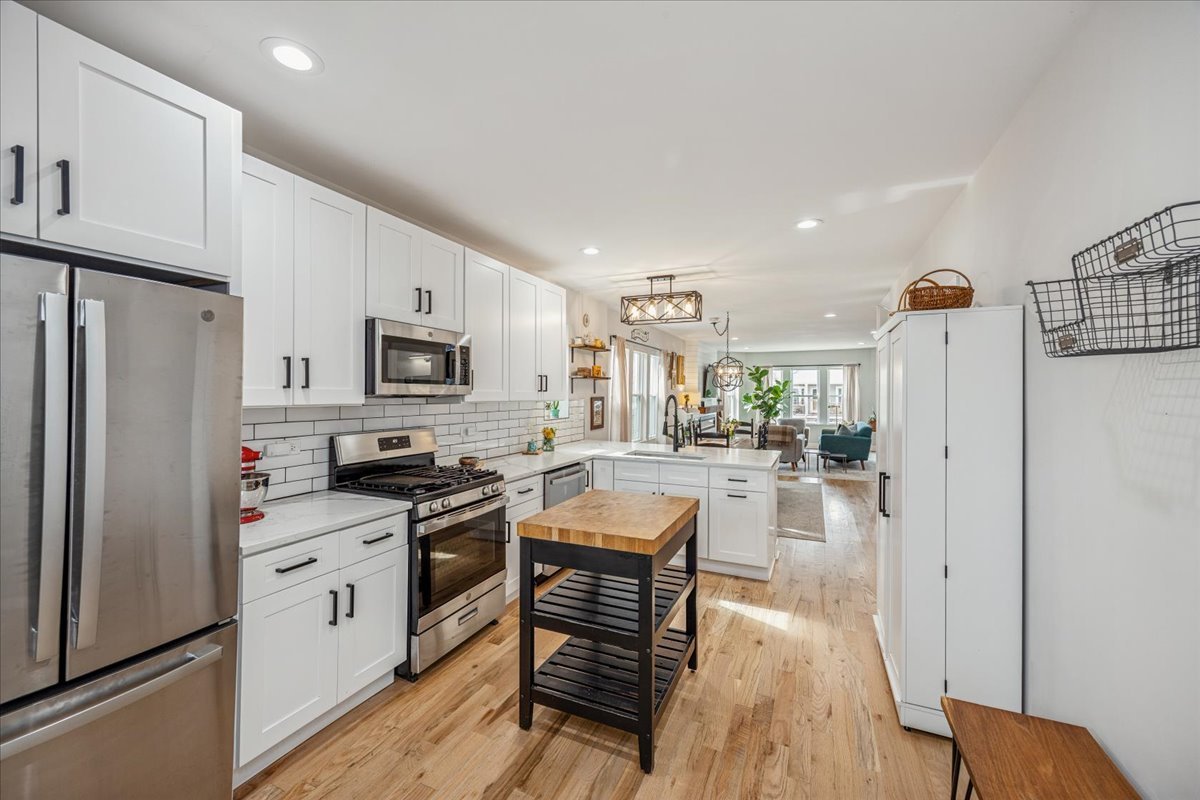 3533 Morton Avenue, Brookfield, IL 60513