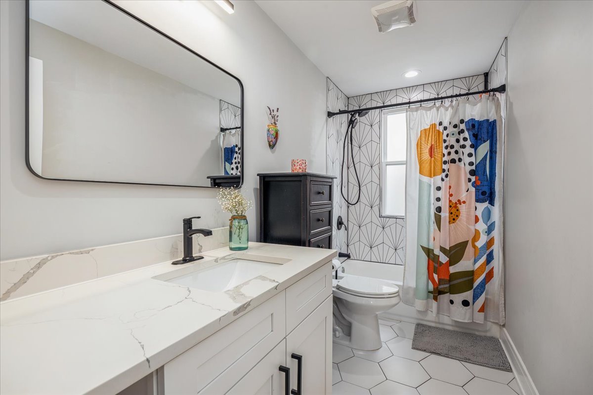 3533 Morton Avenue, Brookfield, IL 60513