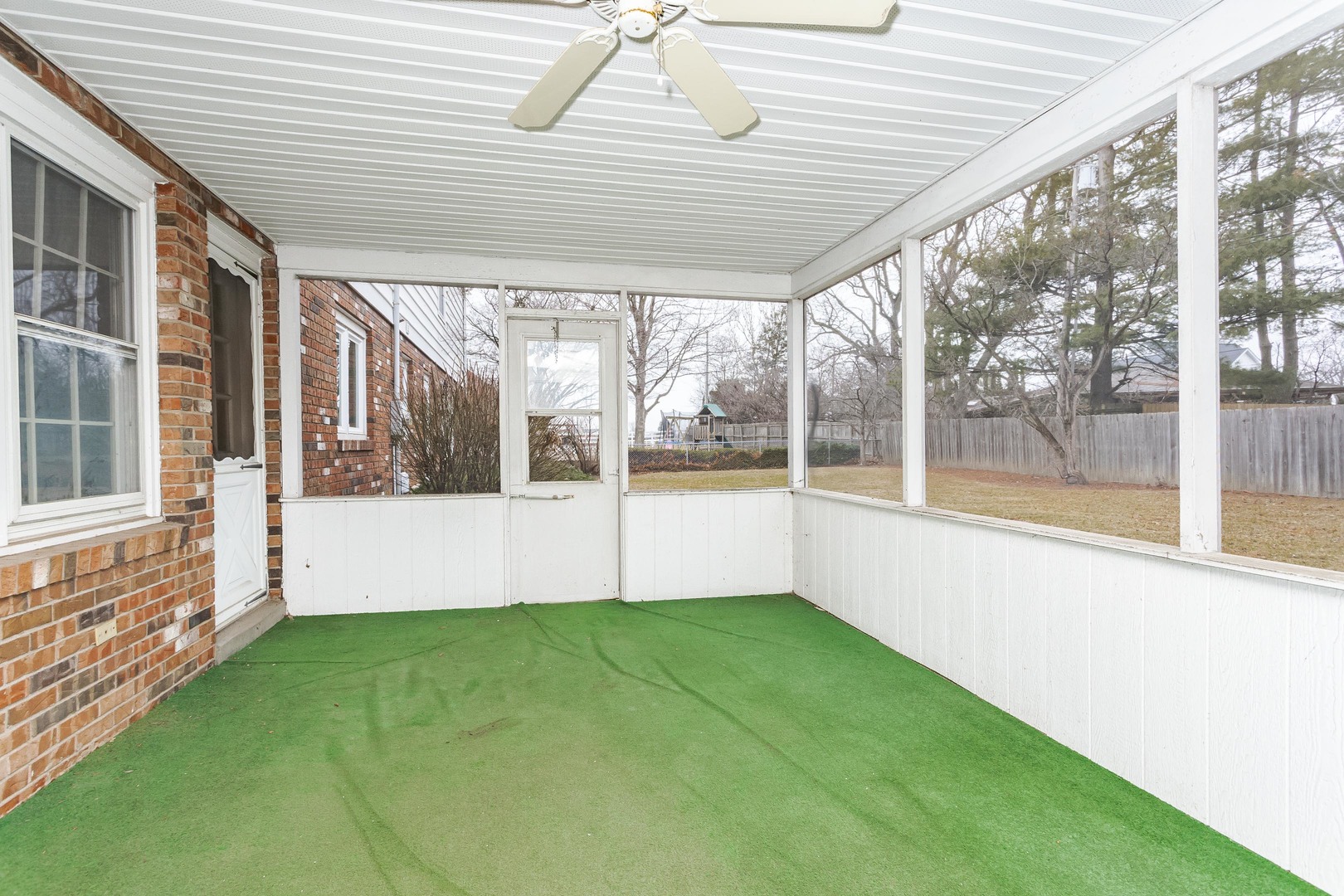 101 N Bellemont Road, Bloomington, IL 61701