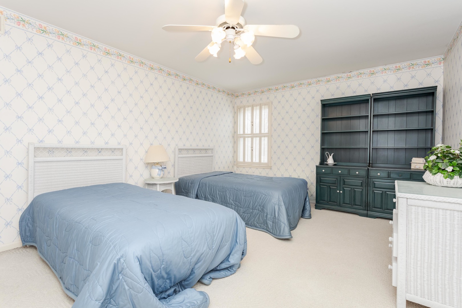 101 N Bellemont Road, Bloomington, IL 61701