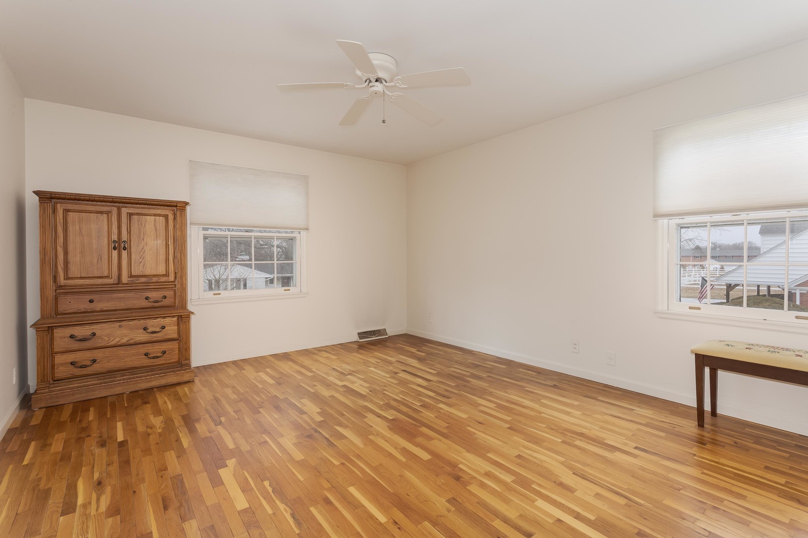 101 N Bellemont Road, Bloomington, IL 61701