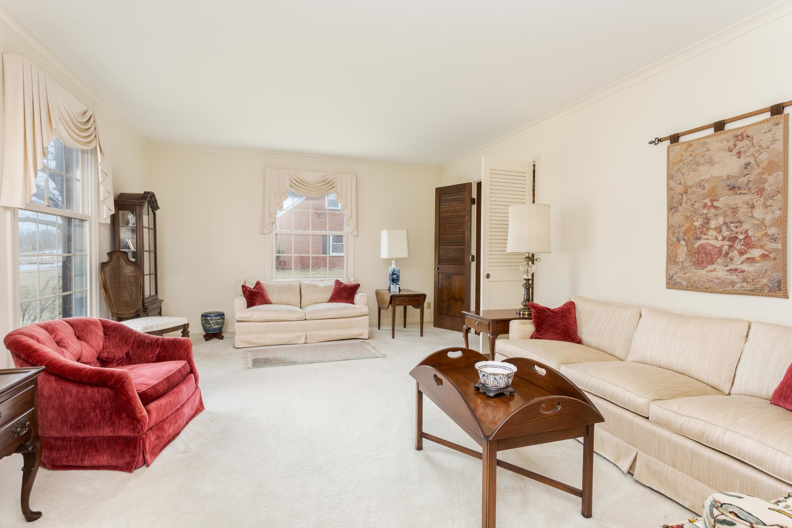 101 N Bellemont Road, Bloomington, IL 61701