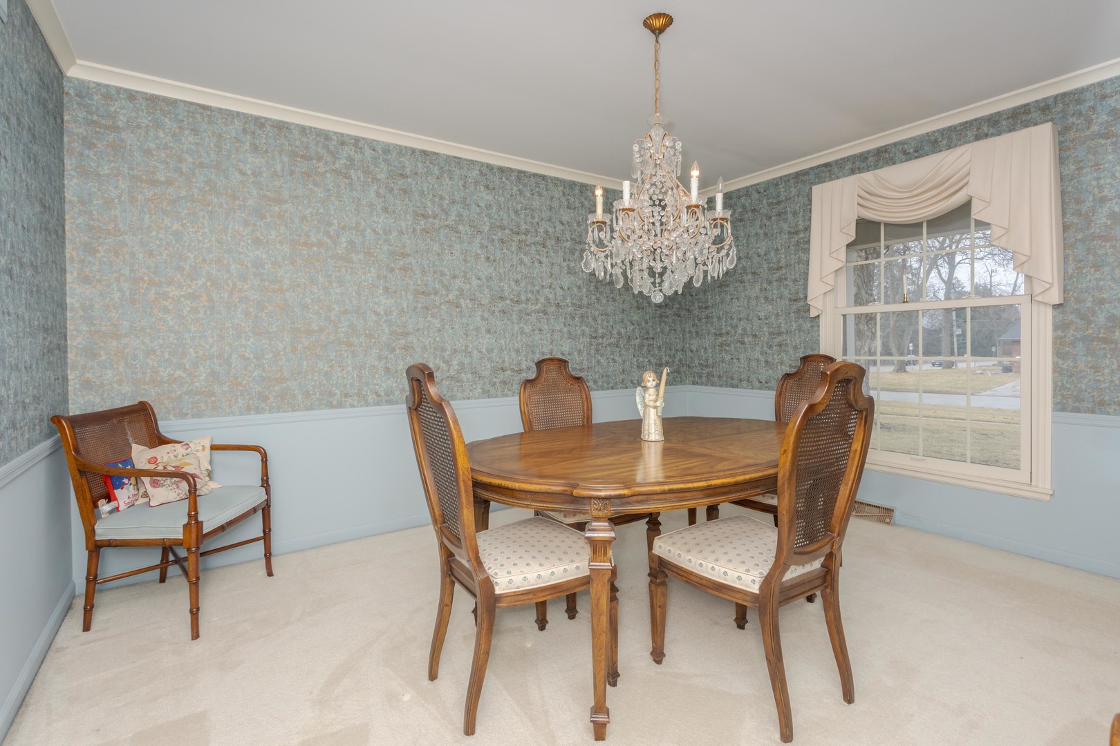 101 N Bellemont Road, Bloomington, IL 61701