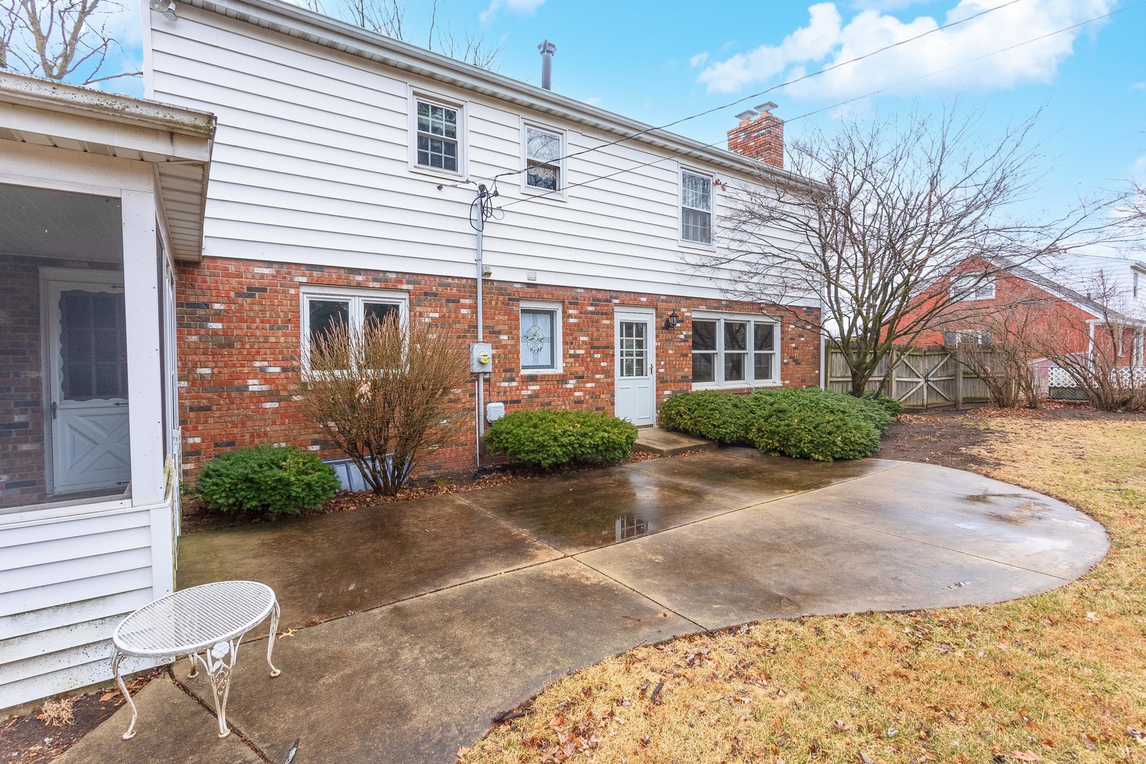 101 N Bellemont Road, Bloomington, IL 61701