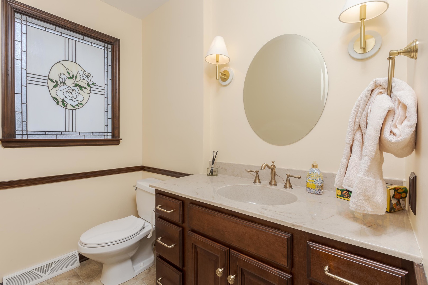 101 N Bellemont Road, Bloomington, IL 61701