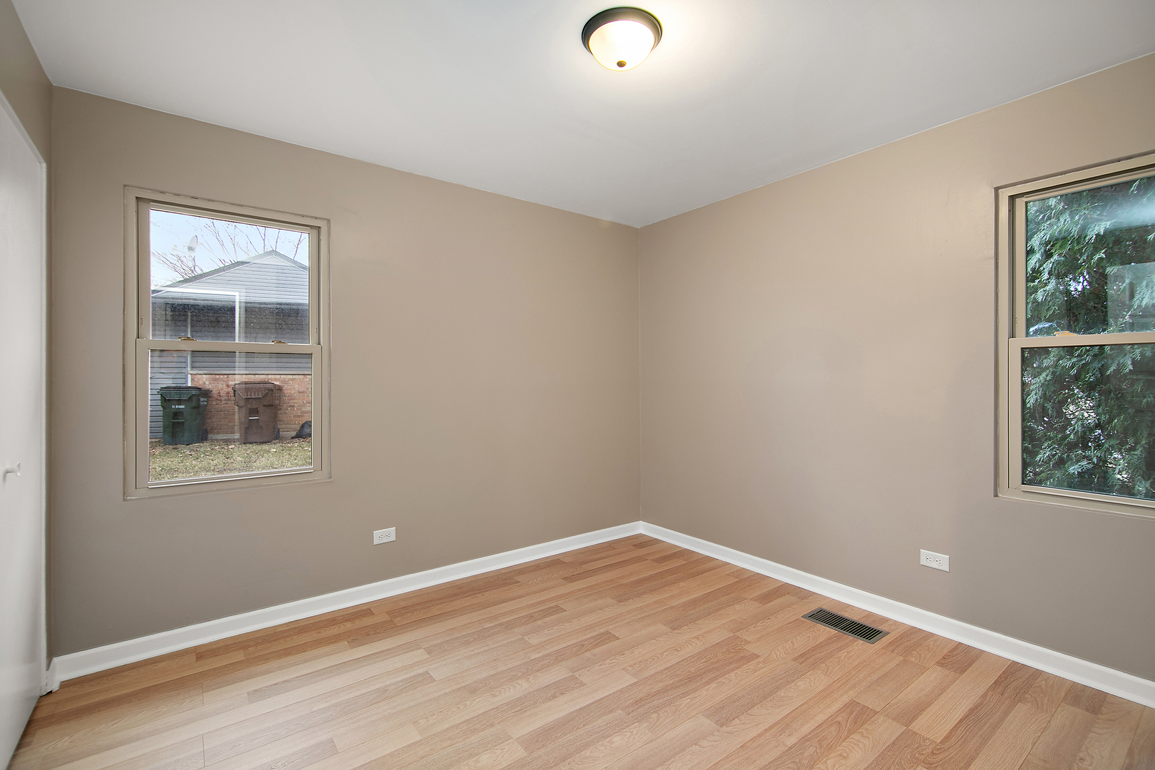 310 Nassau Street, Park Forest, IL 60466