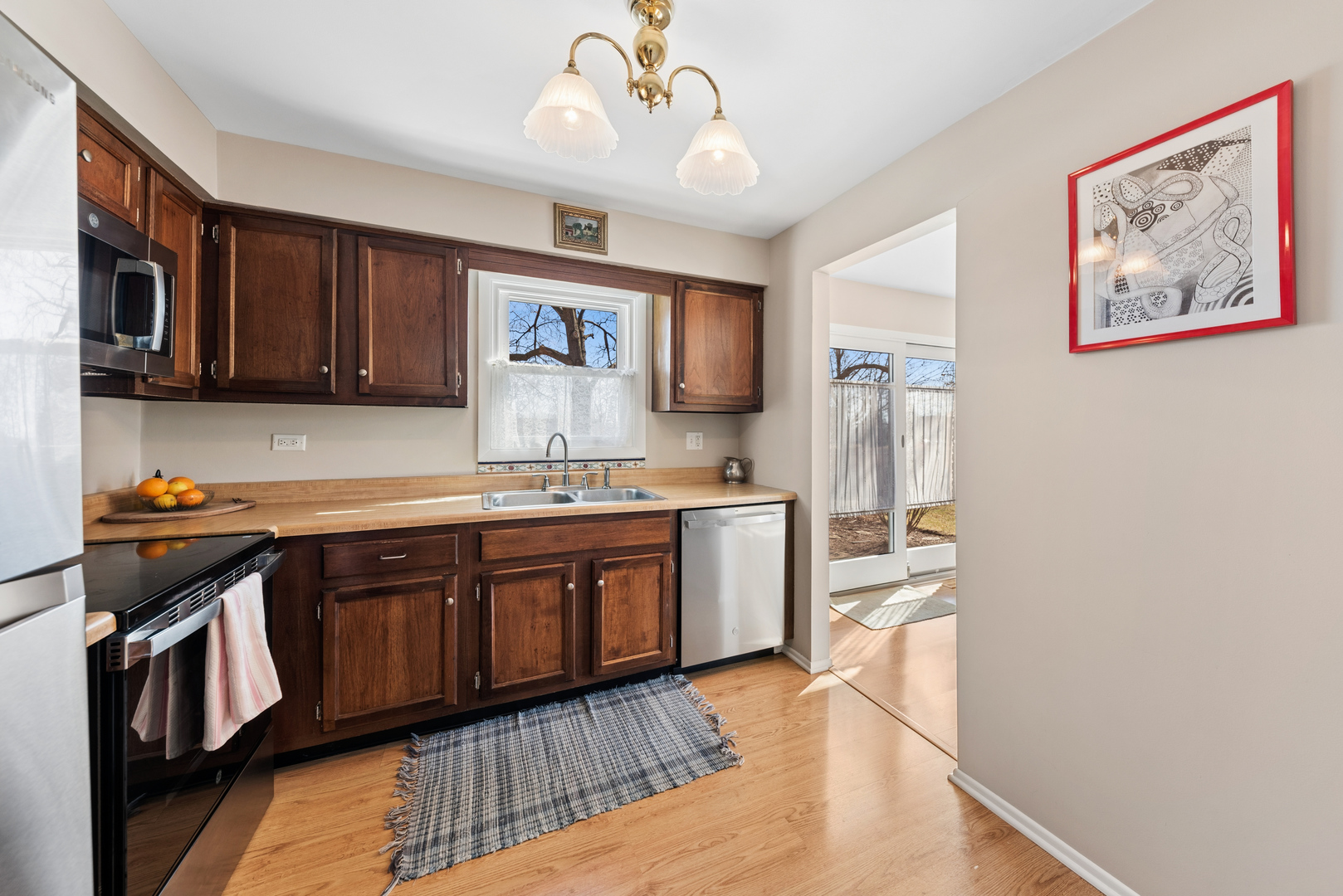 120 W Golf Road #A, Libertyville, IL 60048