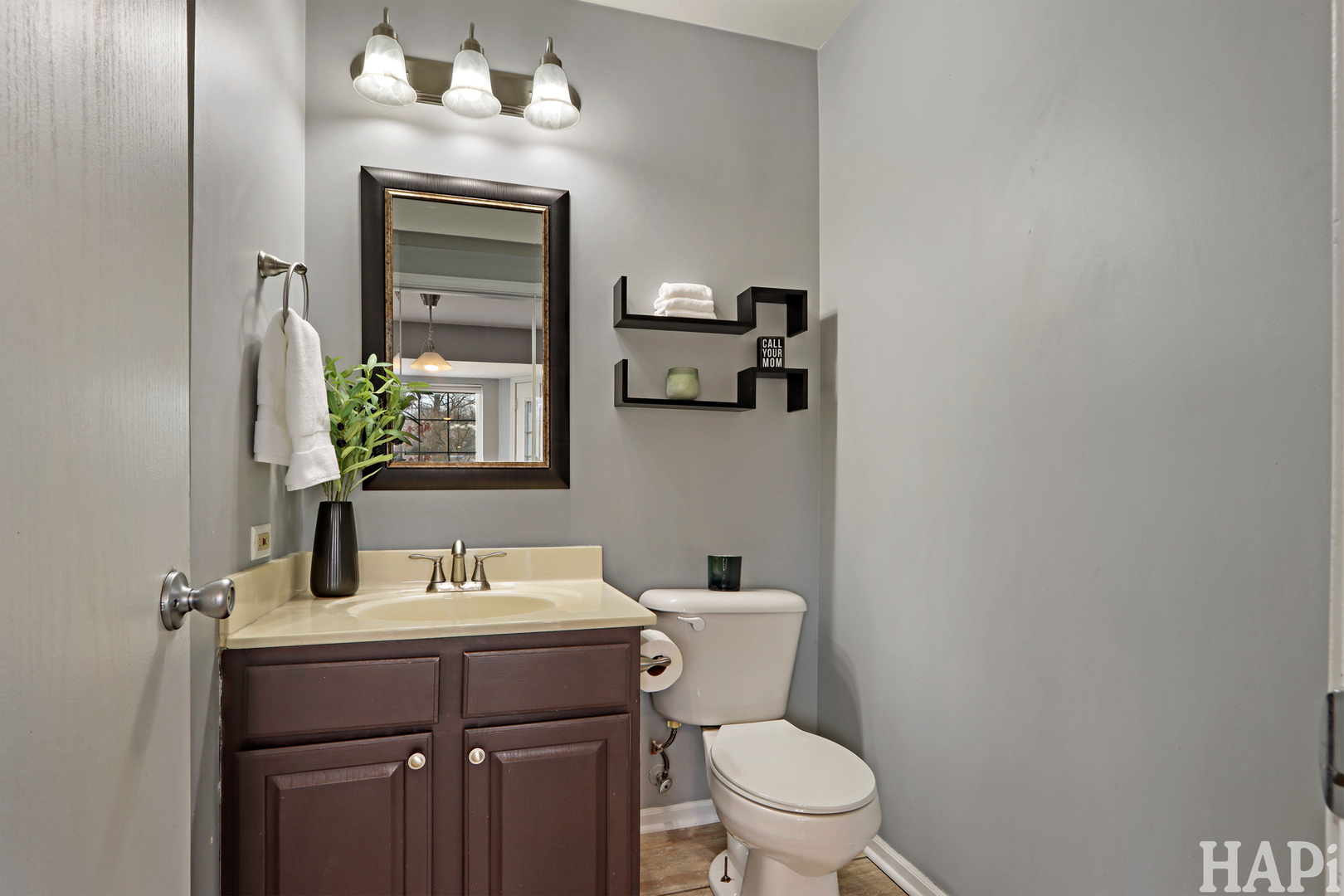 4120 Newport Drive, Island Lake, IL 60042