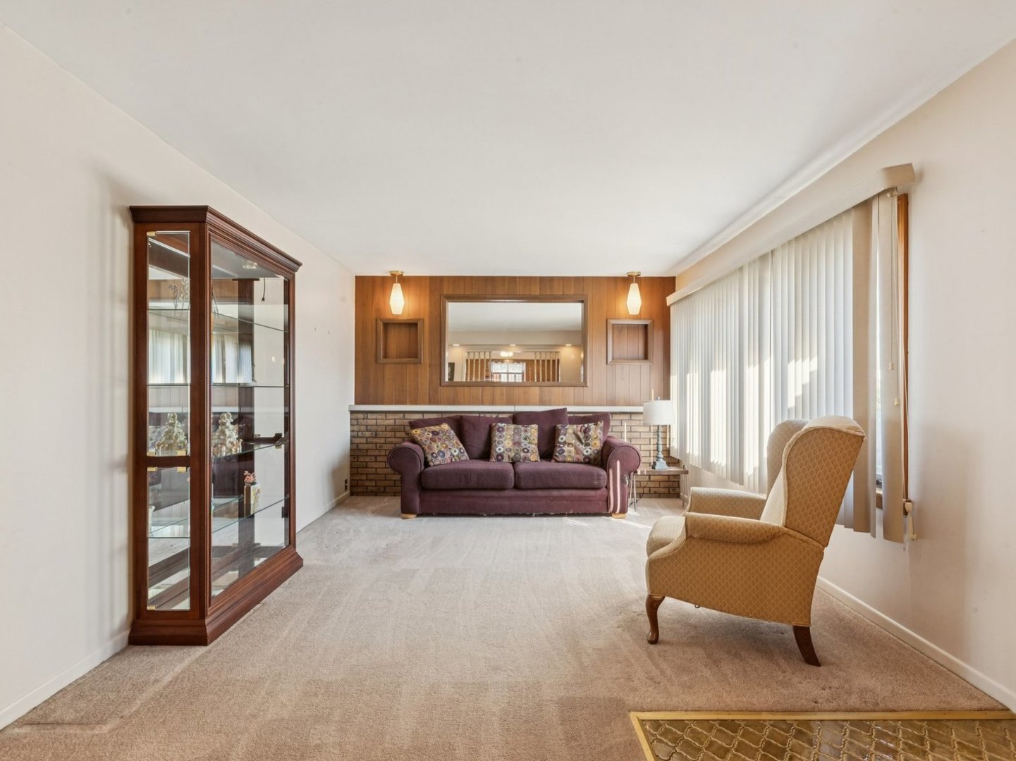 2956 Rhodes Avenue, Melrose Park, IL 60164