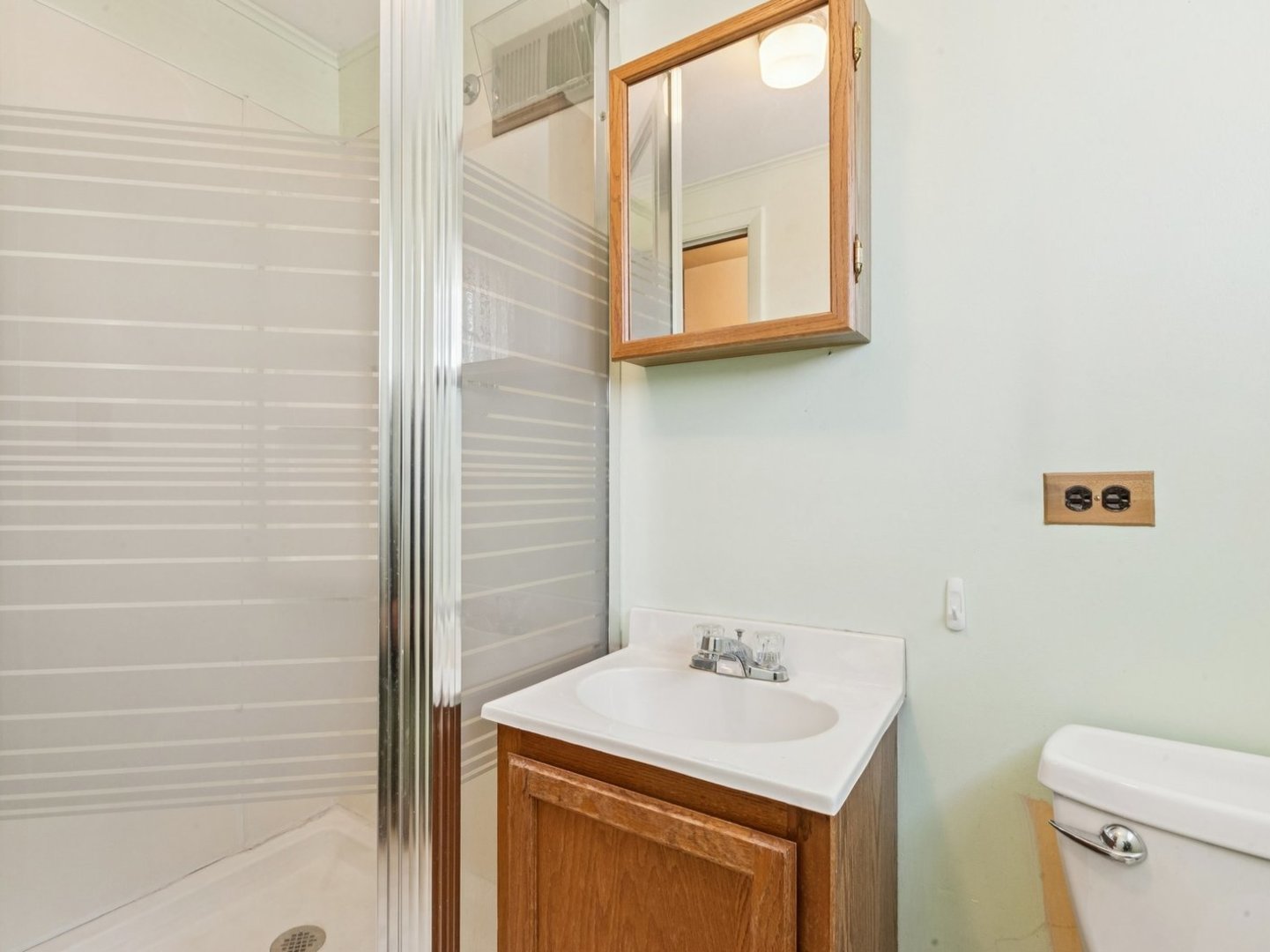 2956 Rhodes Avenue, Melrose Park, IL 60164