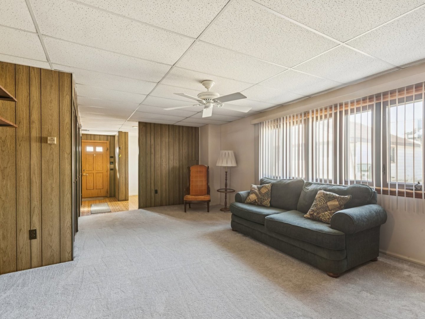 2956 Rhodes Avenue, Melrose Park, IL 60164