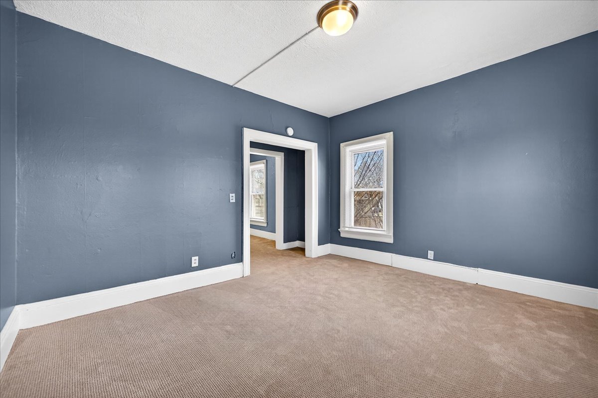 314 W Wood Street, Bloomington, IL 61701