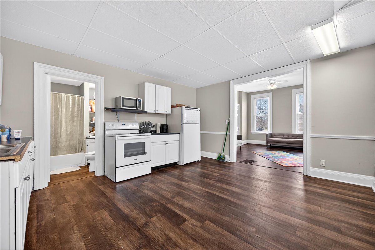 314 W Wood Street, Bloomington, IL 61701