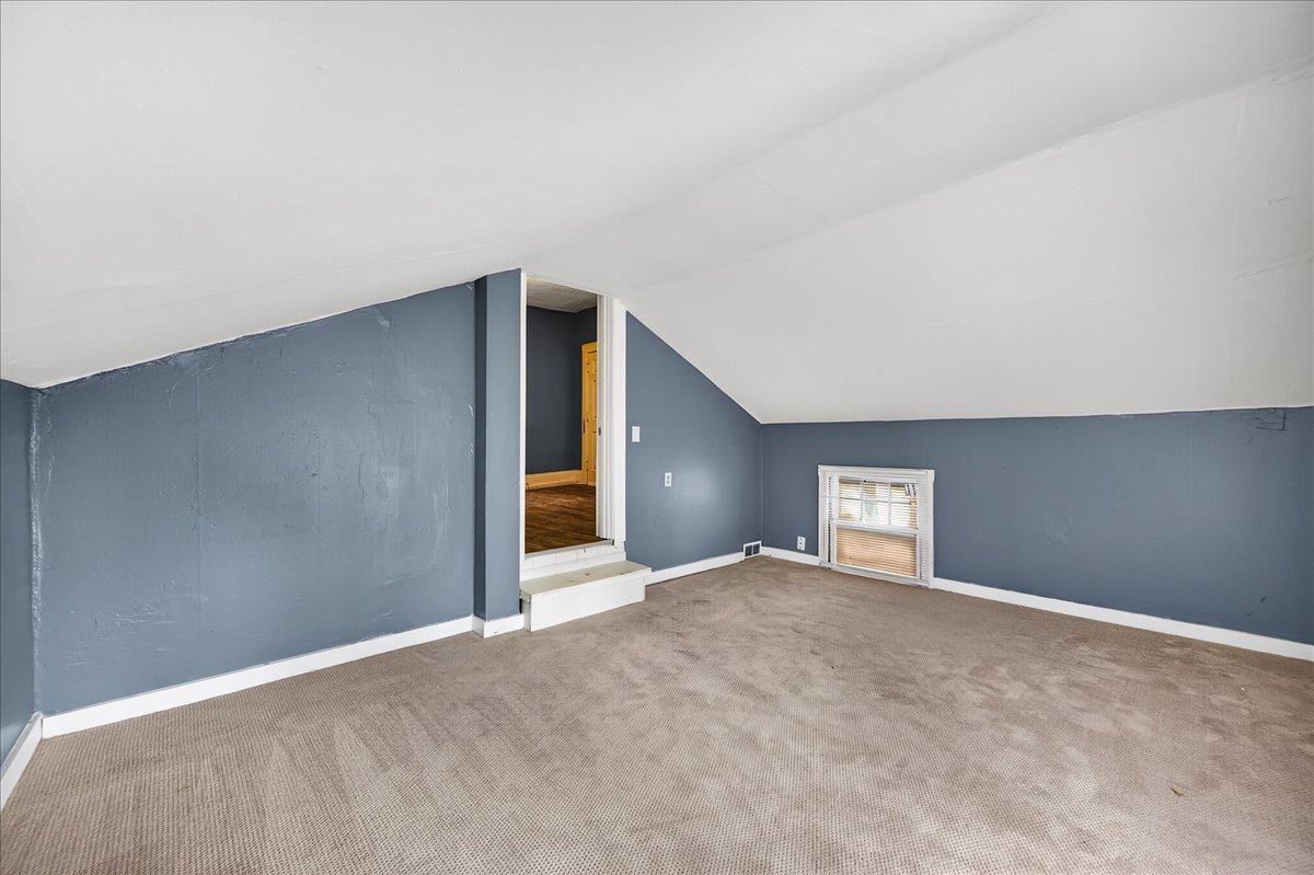 314 W Wood Street, Bloomington, IL 61701