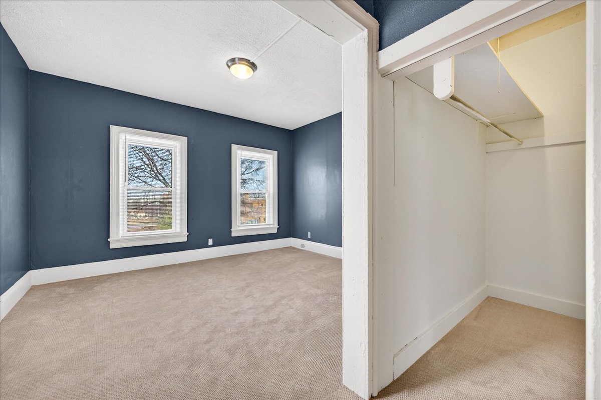 314 W Wood Street, Bloomington, IL 61701