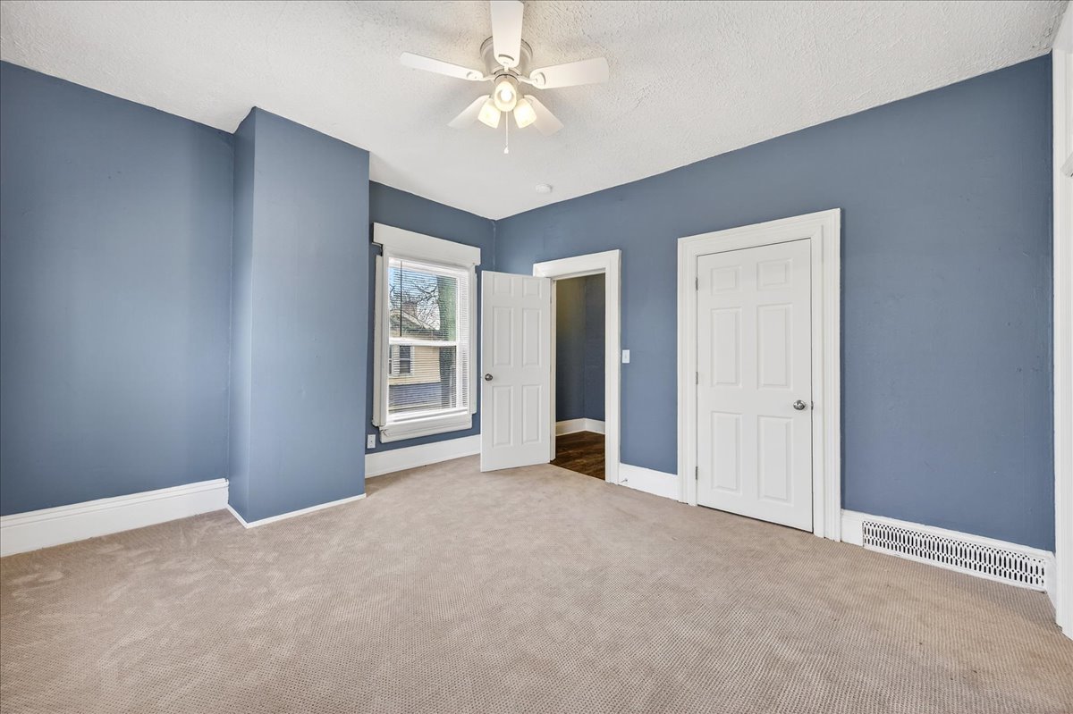 314 W Wood Street, Bloomington, IL 61701