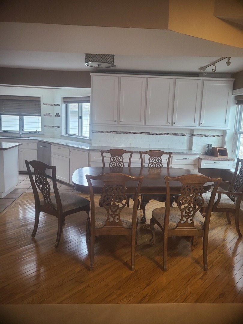 630 Whitney Avenue, Winthrop Harbor, IL 60096