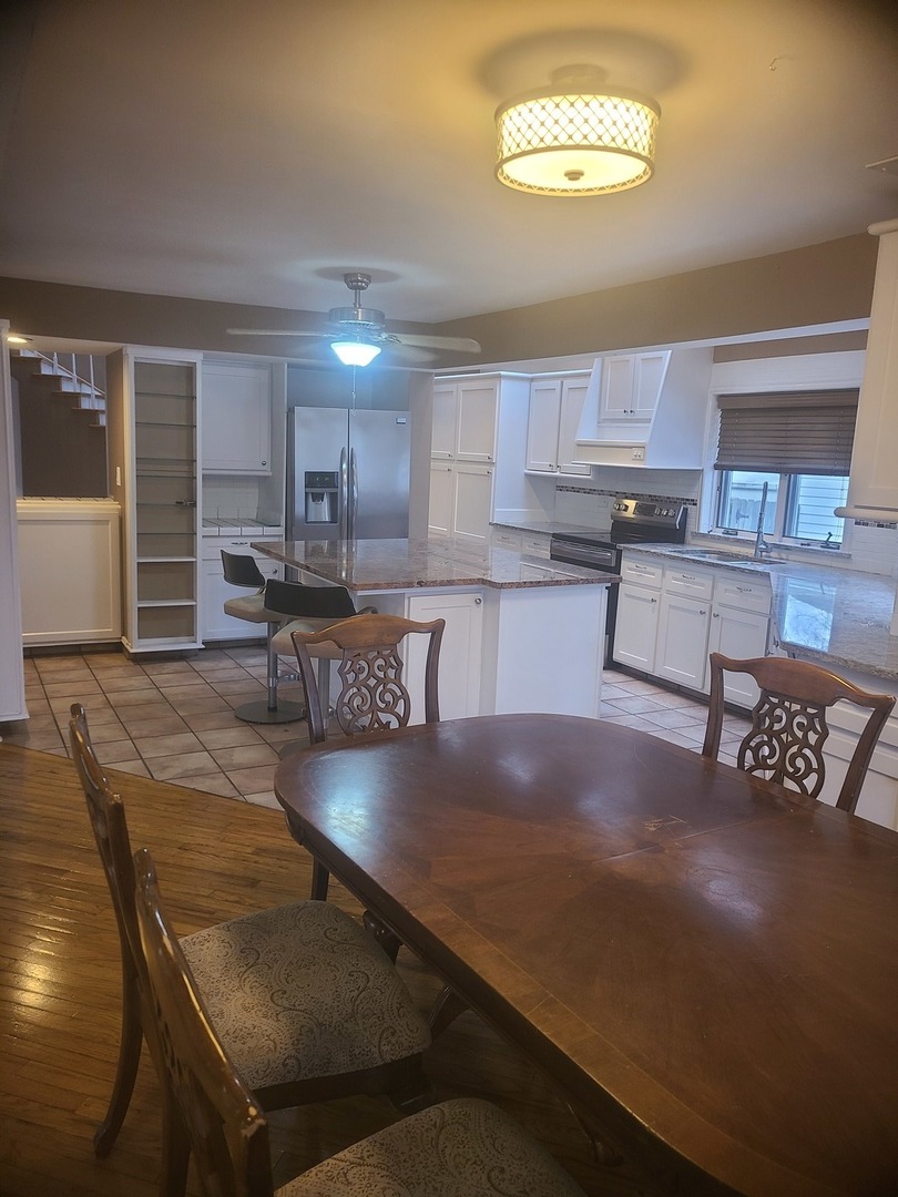 630 Whitney Avenue, Winthrop Harbor, IL 60096