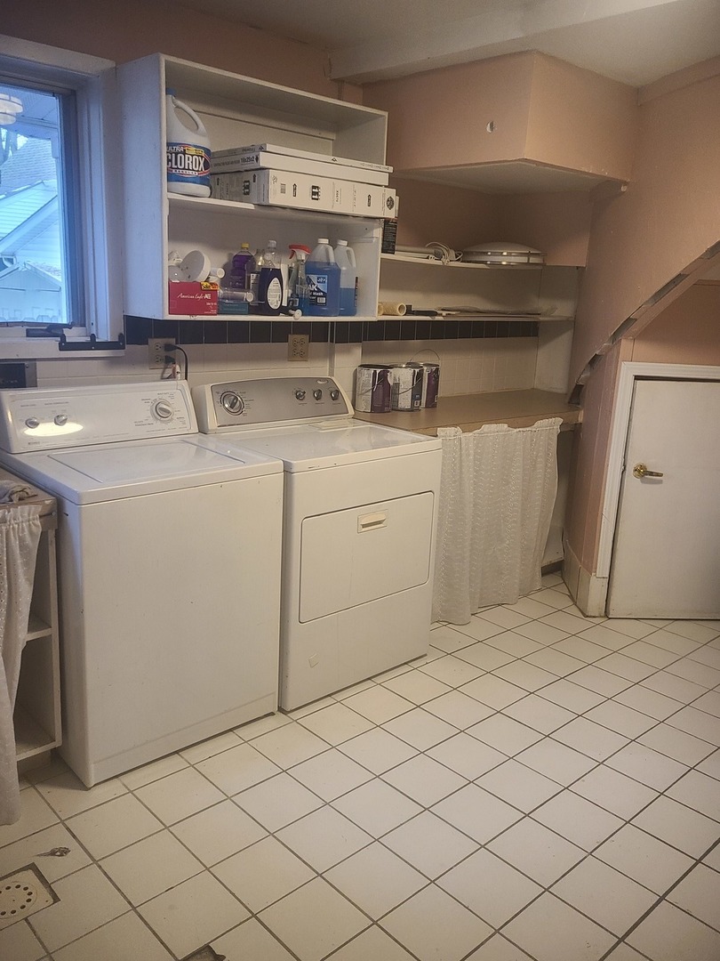 630 Whitney Avenue, Winthrop Harbor, IL 60096