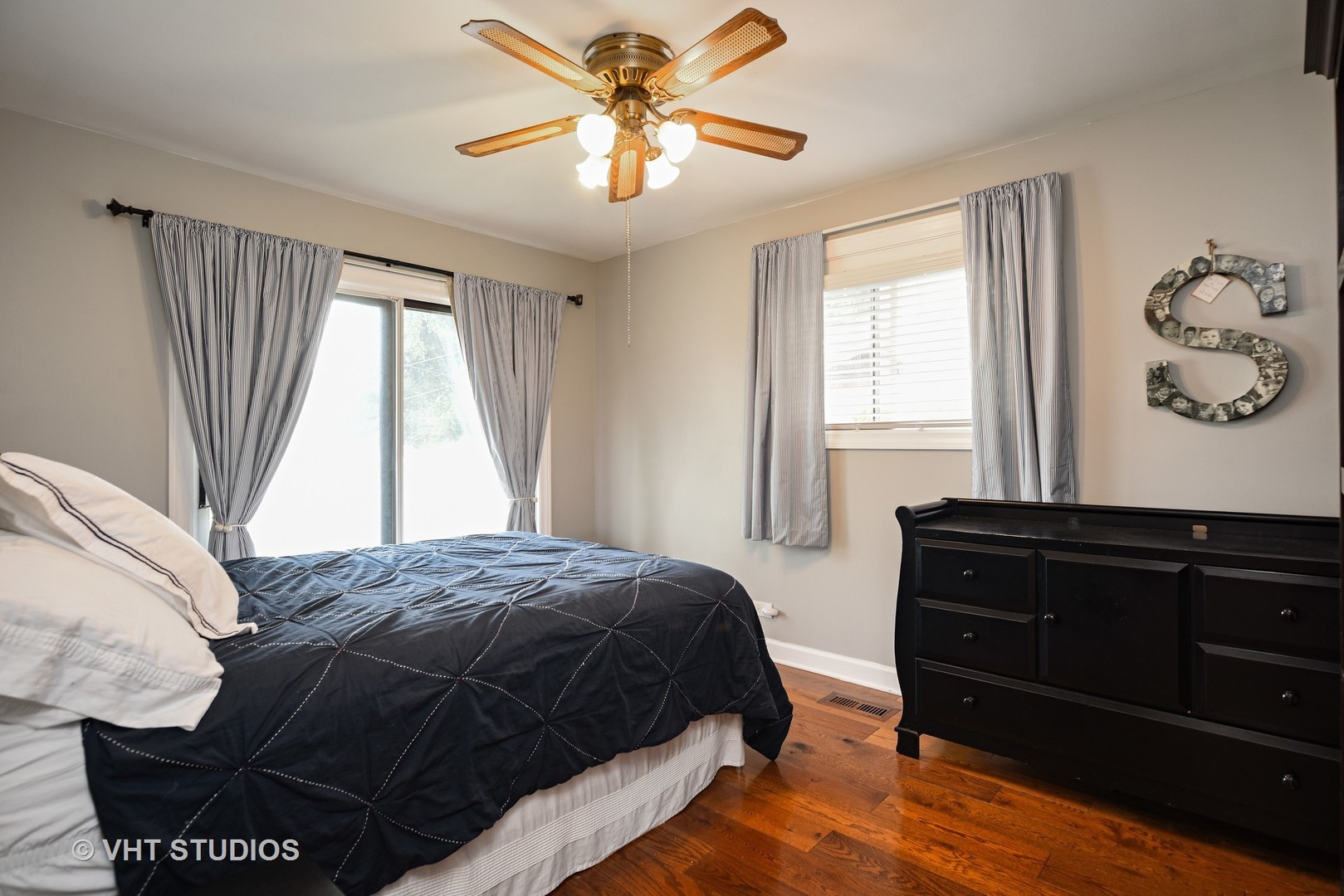 123 Woodland Road, Libertyville, IL 60048