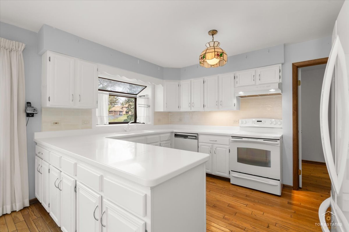 21805 W Hidden Valley Drive, Kildeer, IL 60047