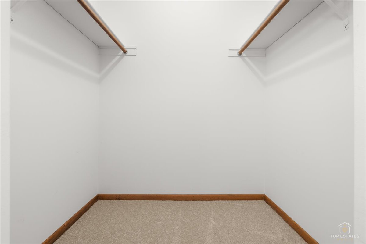 21805 W Hidden Valley Drive, Kildeer, IL 60047