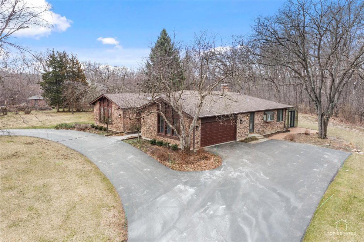 21805 W Hidden Valley Drive, Kildeer, IL 60047