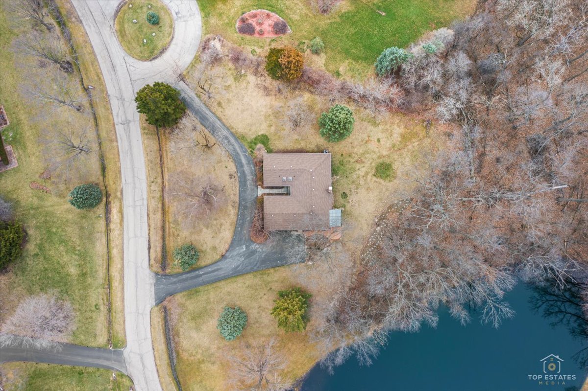 21805 W Hidden Valley Drive, Kildeer, IL 60047