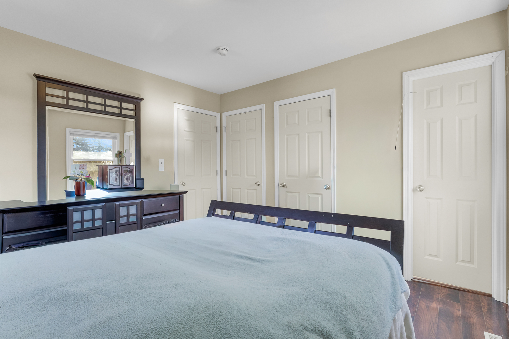 1501 Washington Street, Lake In The Hills, IL 60156