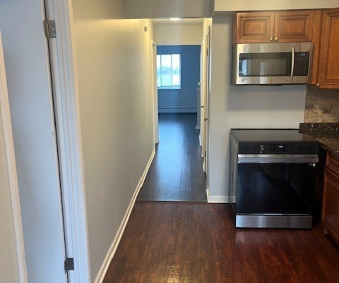 9240 Seymour Ave Road #2E, Schiller Park, IL 60176