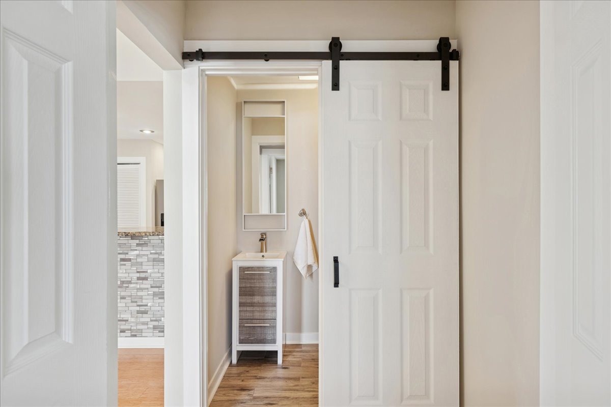 17914 W Twin Lakes Boulevard, Grayslake, IL 60030