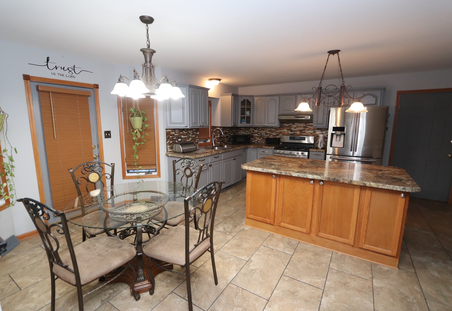 17406 Lathrop Avenue, Hazel Crest, IL 60429