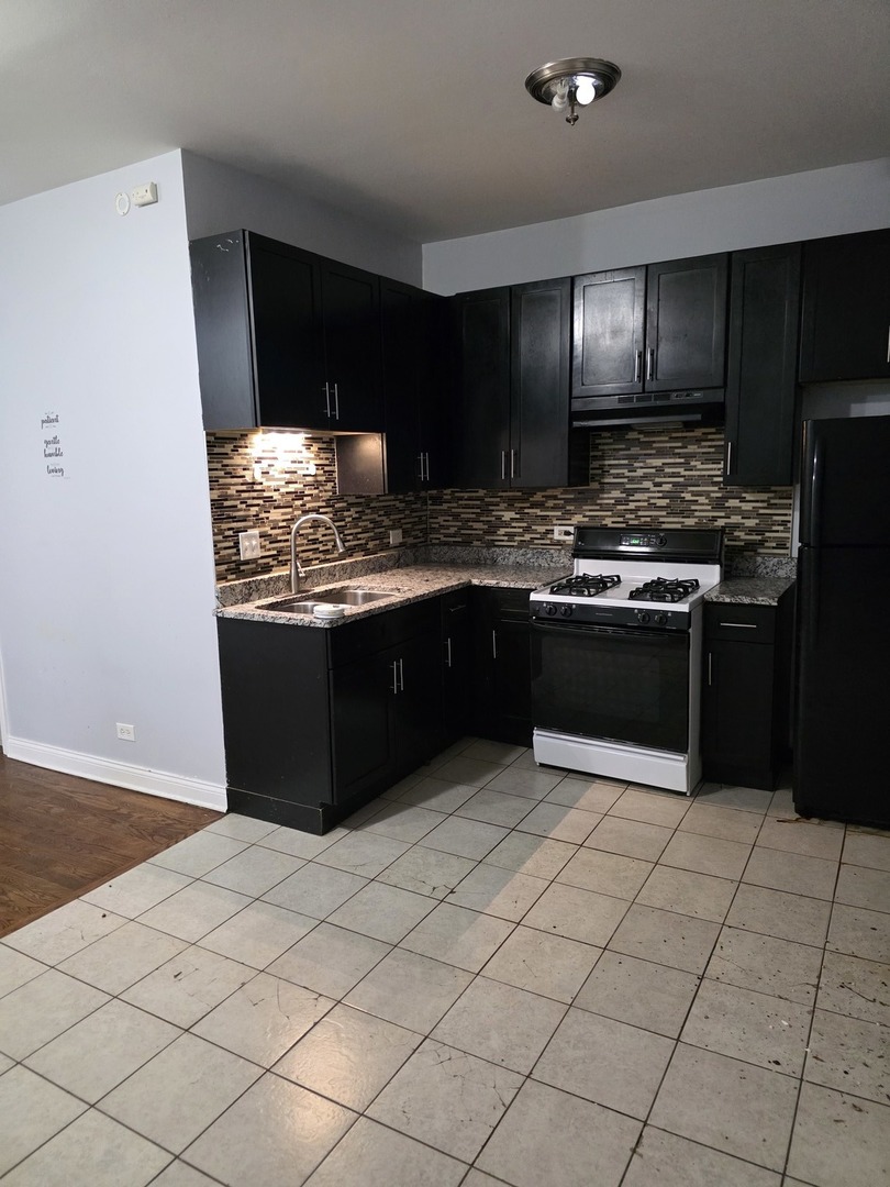 6959 S Calumet Avenue, Chicago, IL 60637