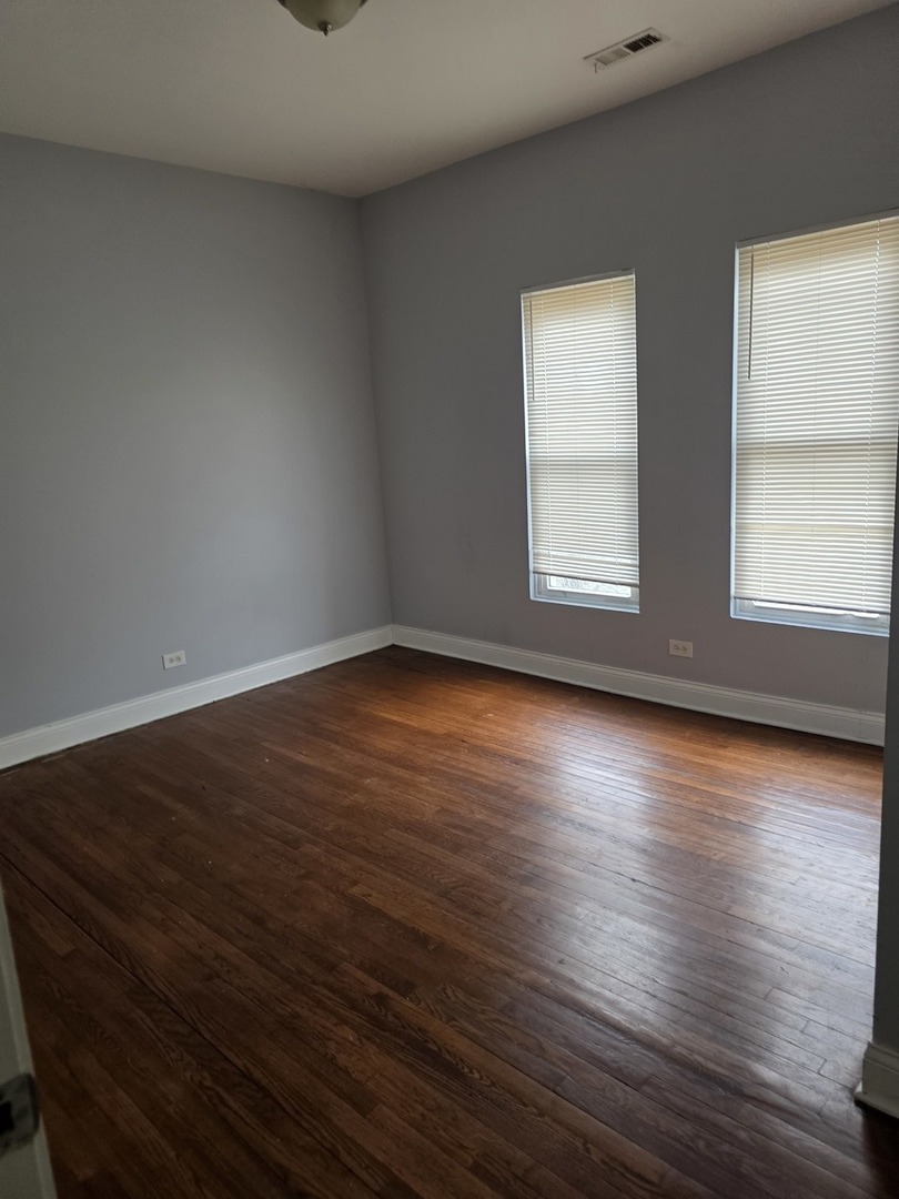 6959 S Calumet Avenue, Chicago, IL 60637