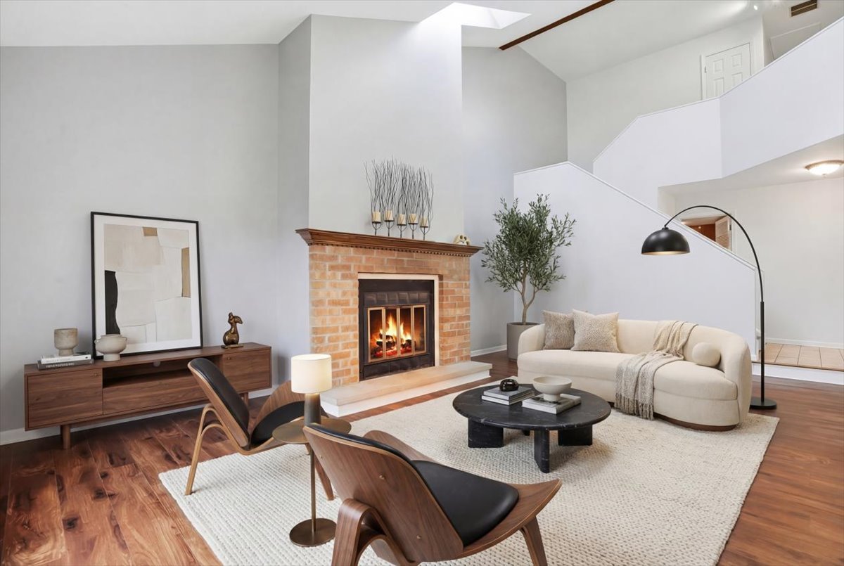 1308 Downs Parkway, Libertyville, IL 60048