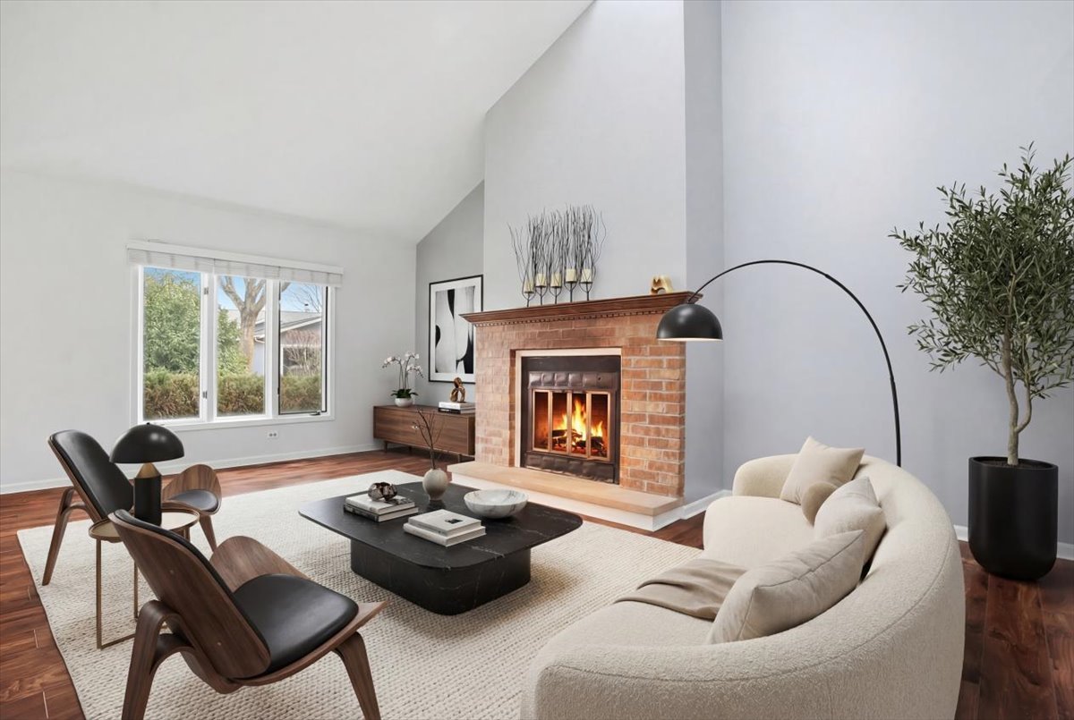 1308 Downs Parkway, Libertyville, IL 60048