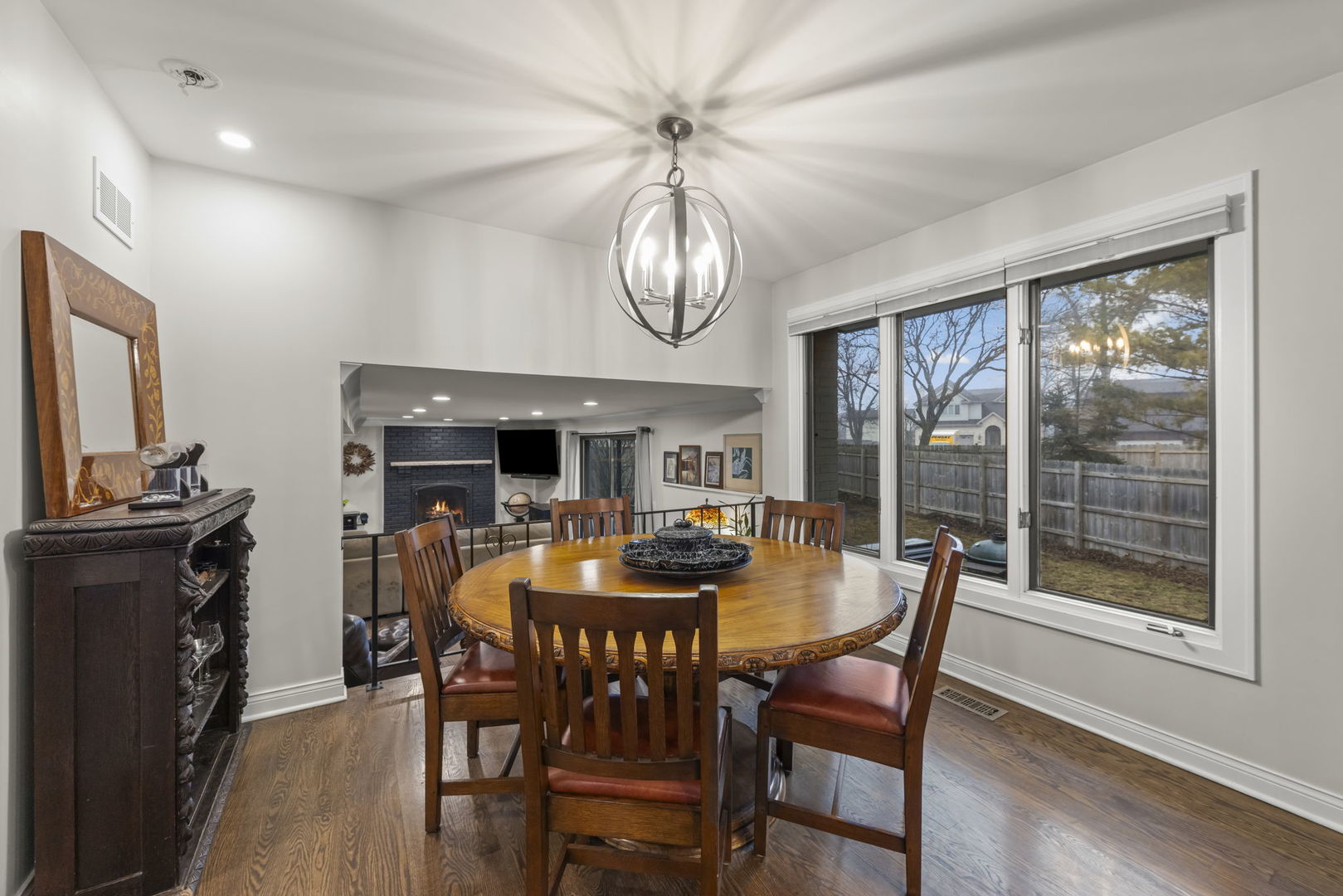 940 Weatherbee Place, Downers Grove, IL 60516