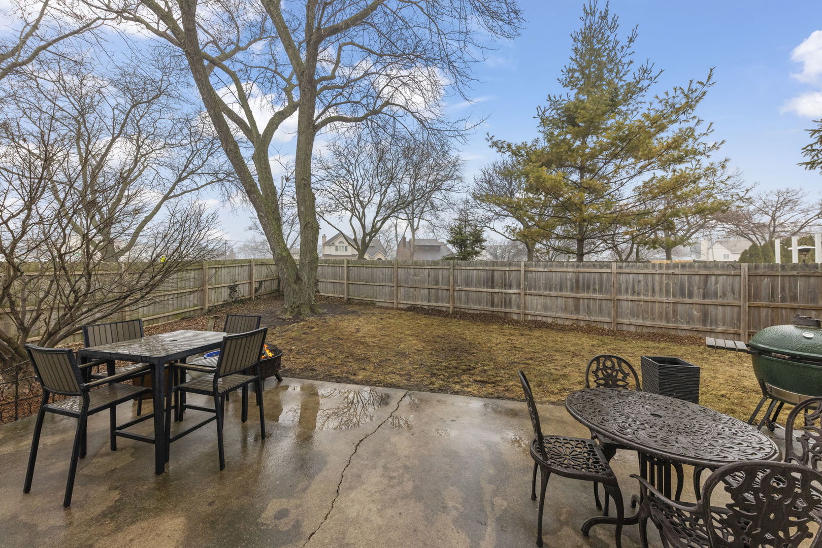 940 Weatherbee Place, Downers Grove, IL 60516