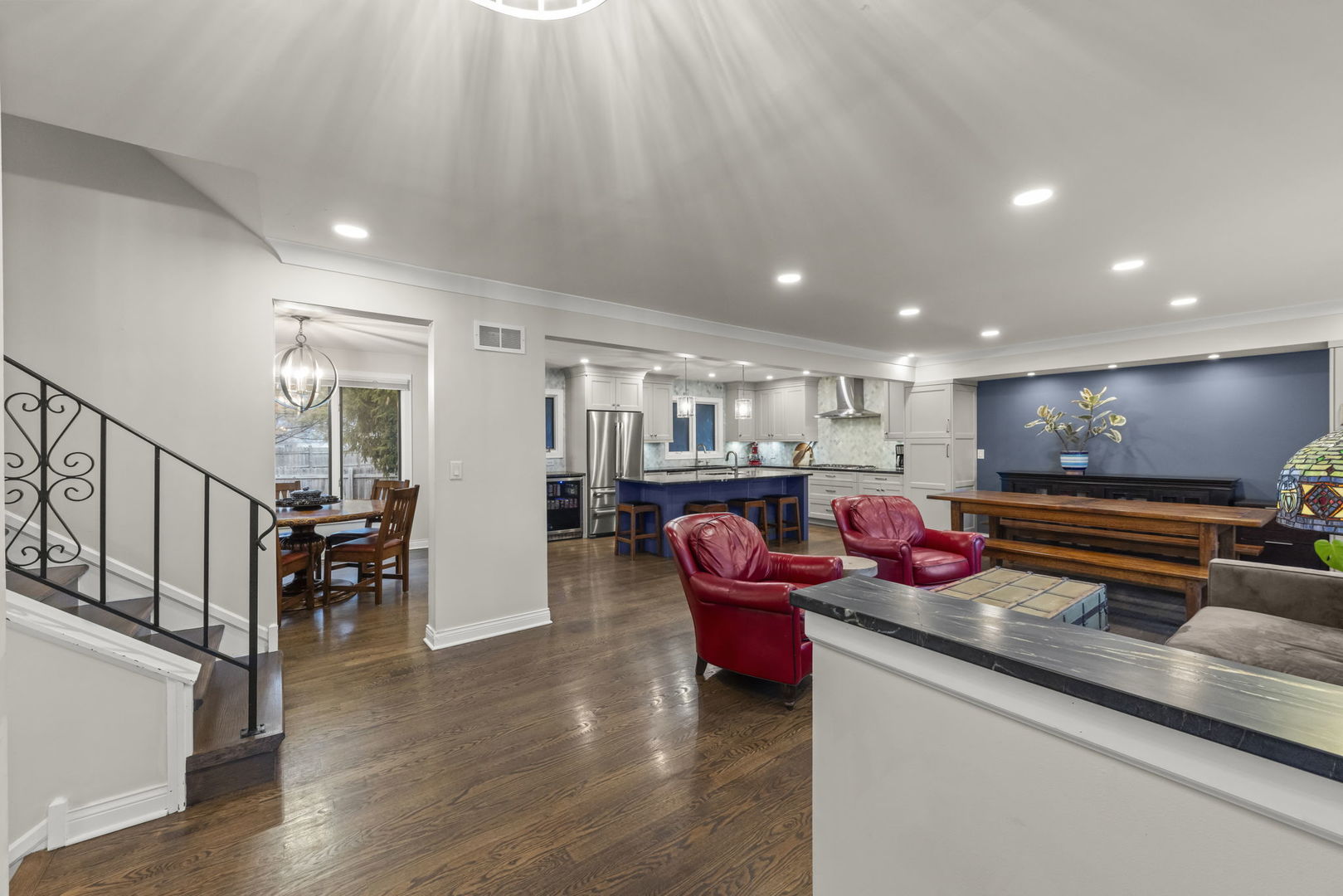 940 Weatherbee Place, Downers Grove, IL 60516