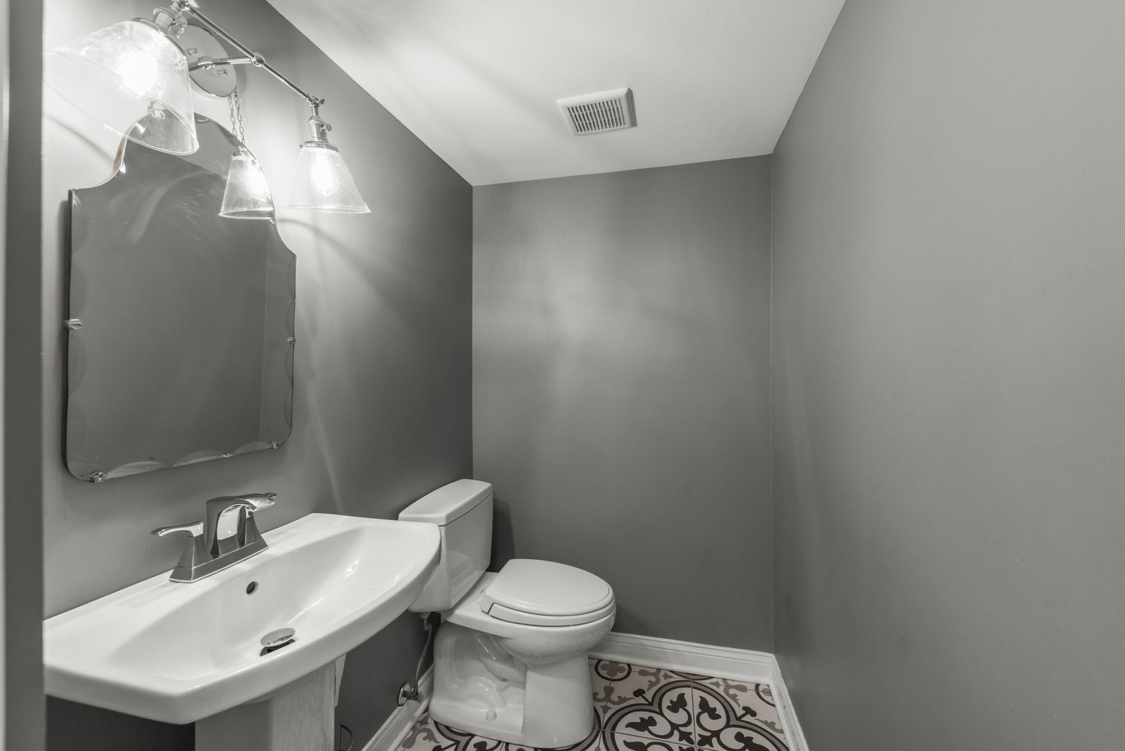 940 Weatherbee Place, Downers Grove, IL 60516