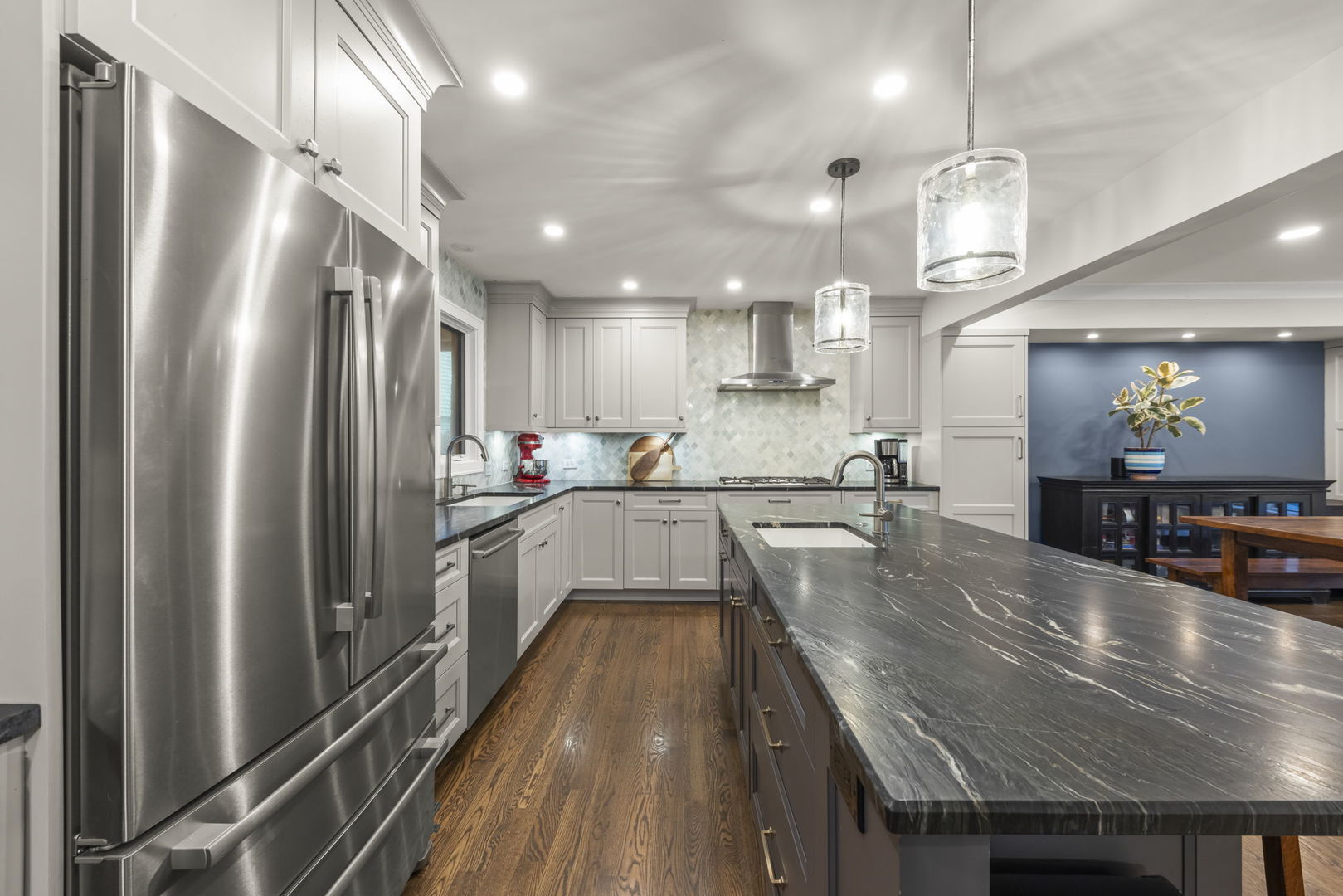 940 Weatherbee Place, Downers Grove, IL 60516