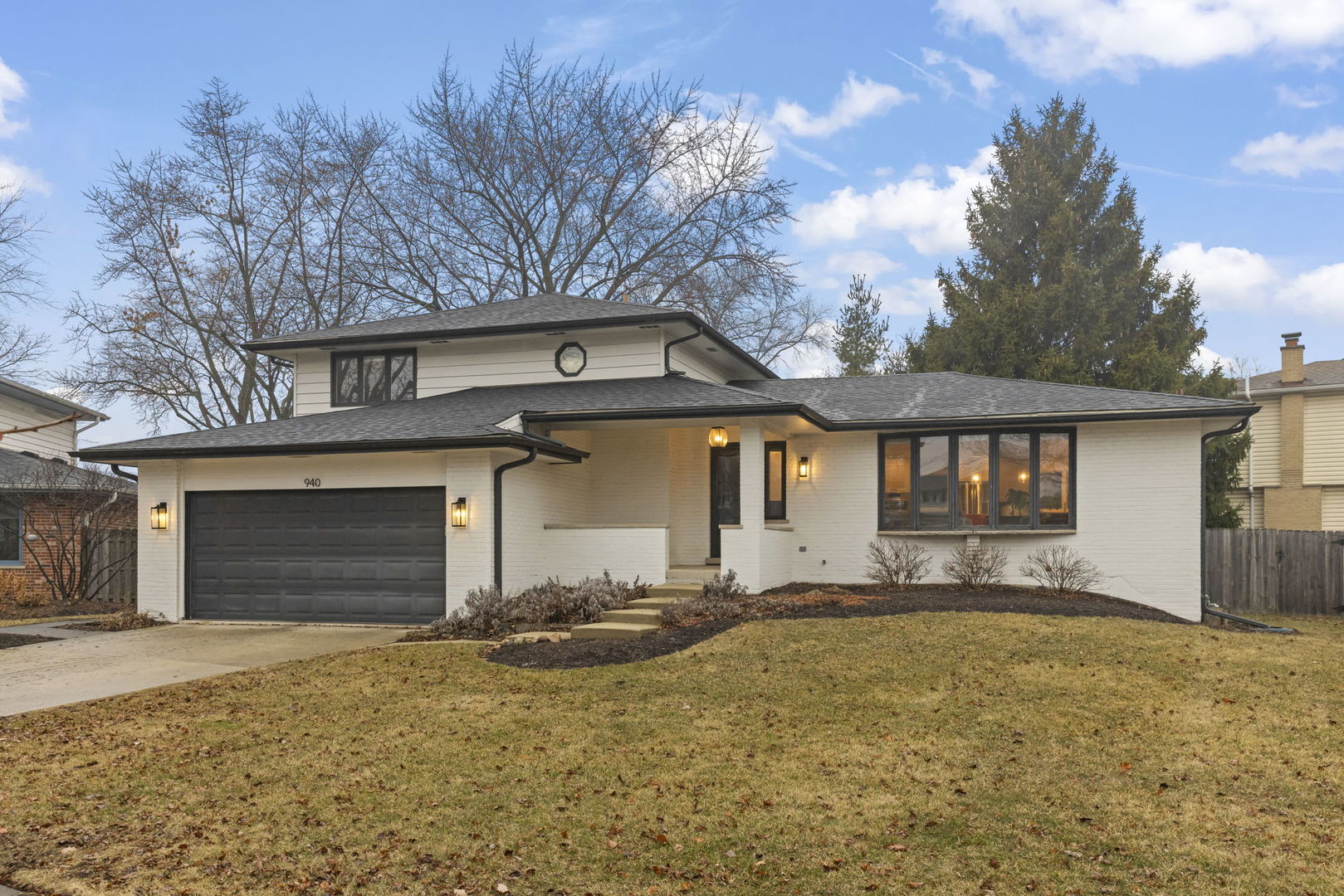 940 Weatherbee Place, Downers Grove, IL 60516