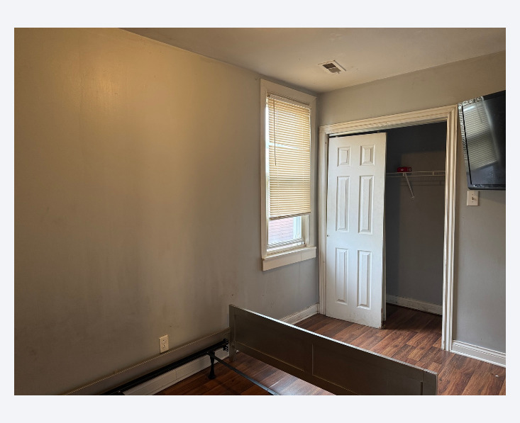 7407 S Kenwood Avenue, Chicago, IL 60619