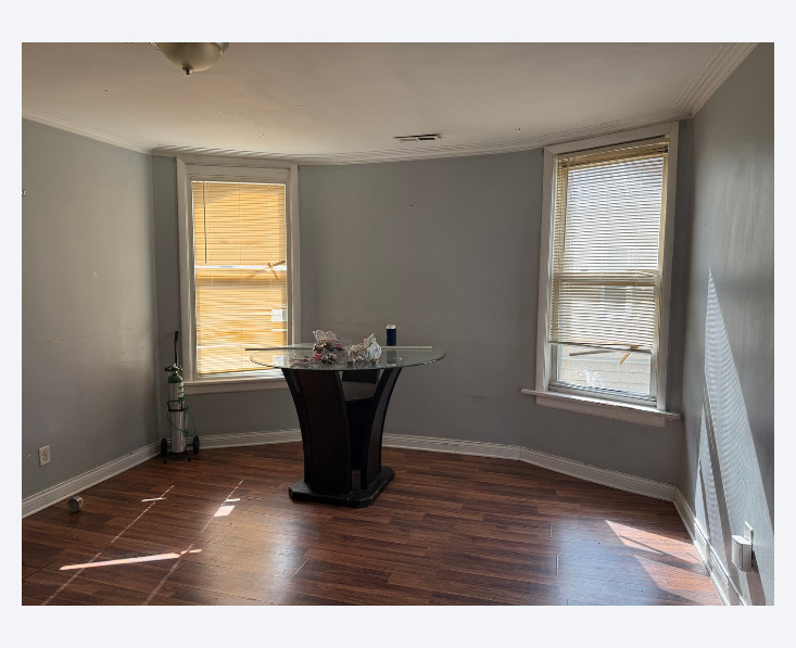 7407 S Kenwood Avenue, Chicago, IL 60619