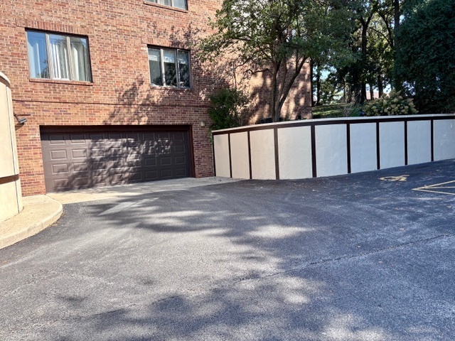 7737 W Golf Drive #101, Palos Heights, IL 60463