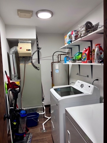 7737 W Golf Drive #101, Palos Heights, IL 60463