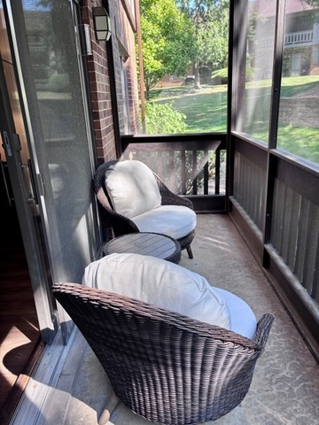 7737 W Golf Drive #101, Palos Heights, IL 60463