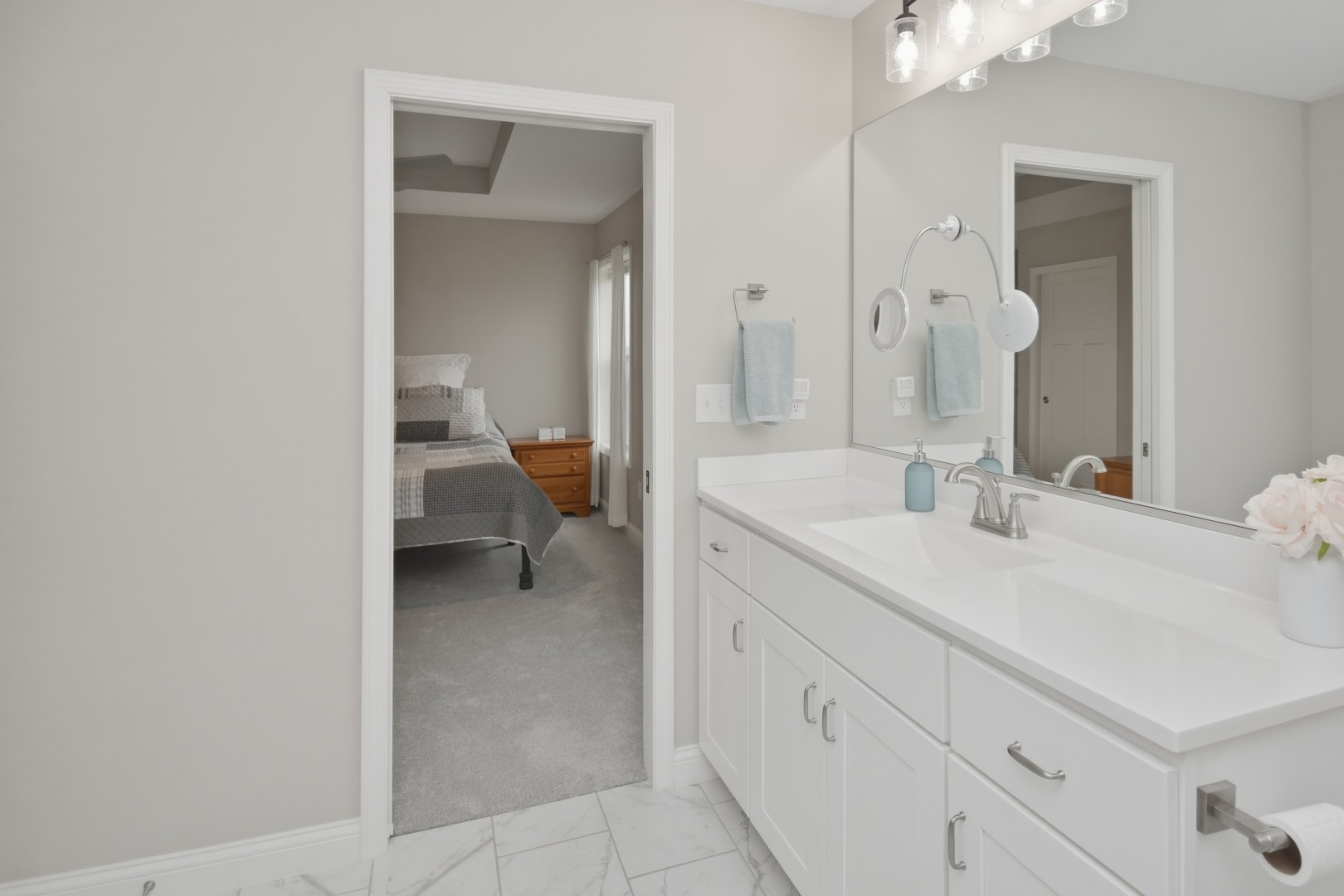 3 Fedor Circle, Bloomington, IL 61705